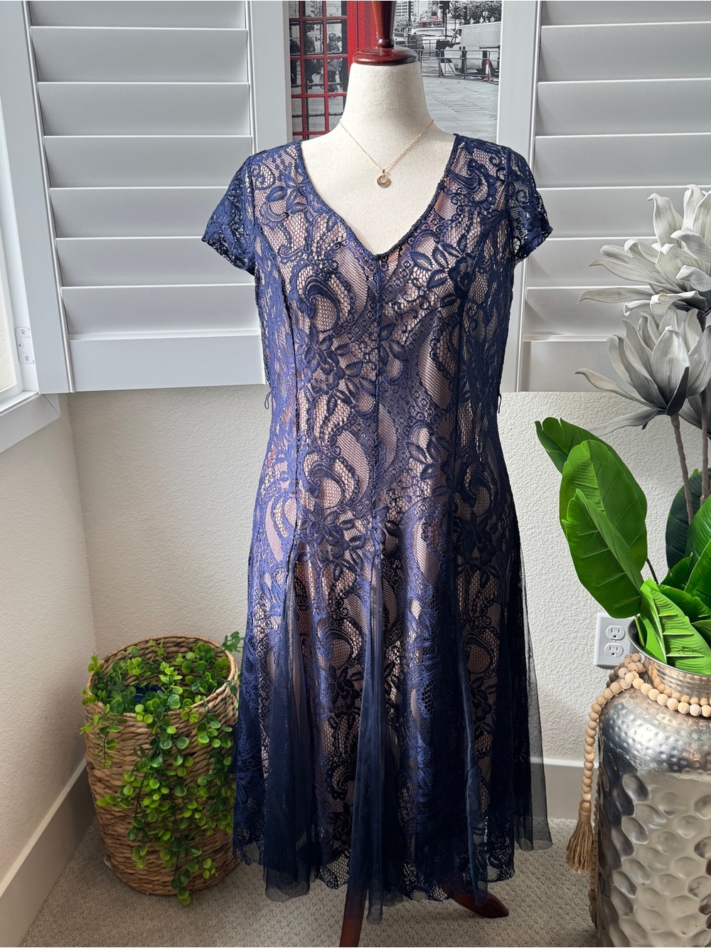 Candalite Women’s Size  2x Lace Overlay Cocktail Dress